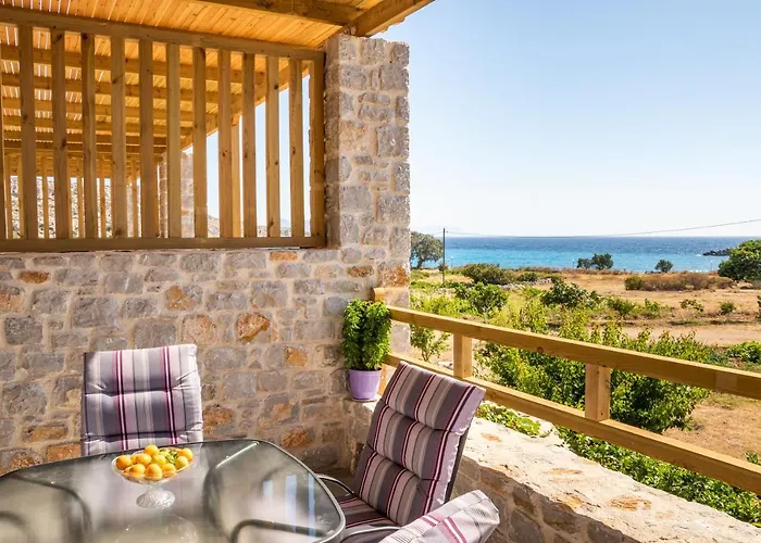 Venetia's * Lefkos (Karpathos)